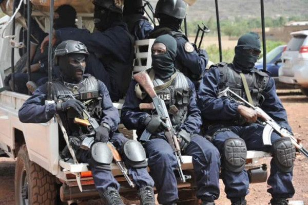 Mali : Dix otages libérés des mains d’un groupe de criminels à Bamako
