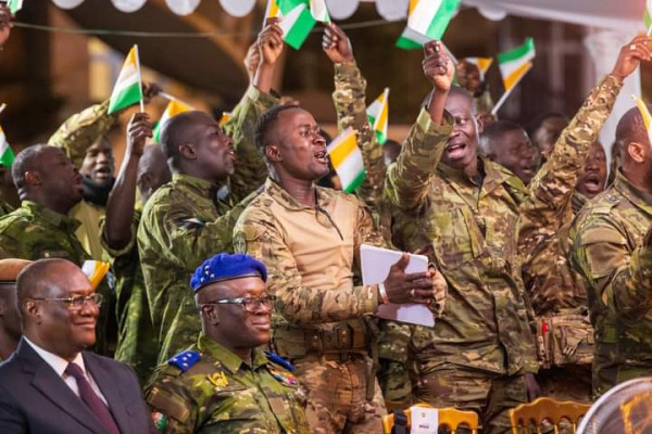 Mali-Côte d’Ivoire : Les 46 militaires graciés accueillis avec faste à Abidjan