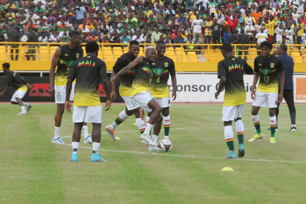 Eliminatoires CAN 2023 : Les 26 Aigles contre la Gambie