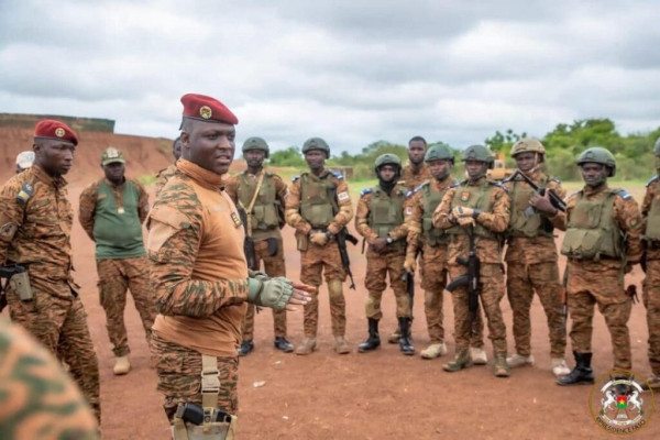 Burkina : Les députés pour l’envoi d’un contingent militaire au Niger