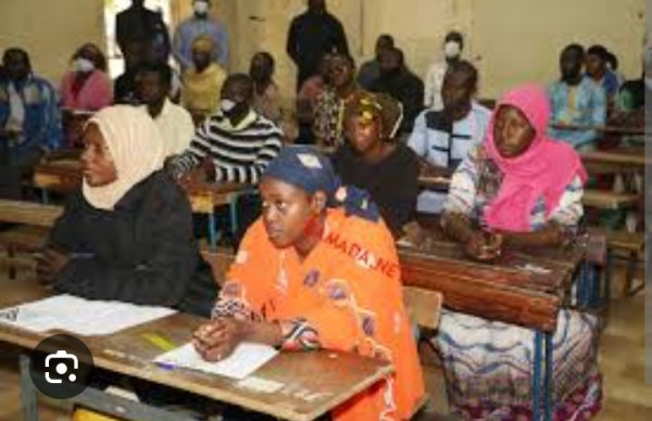 #Mali : 65.817 candidats en lice pour le concours de la Fonction publique de l'État exercice 2023