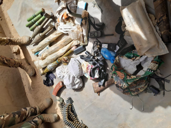 #Mali : Un groupe armé fait reddition aux FAMa avec leurs équipements de combats à Aguelhoc (Kidal)